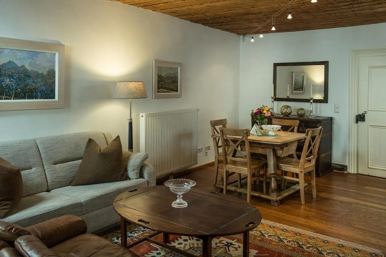 Goldgasse Apartments De Luxe ザルツブルク 0*,  オーストリア