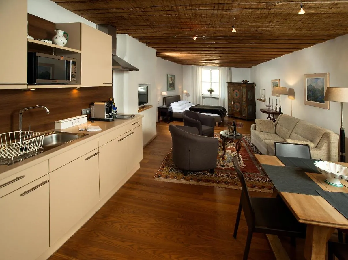 Goldgasse Apartments De Luxe ザルツブルク 0*,  オーストリア
